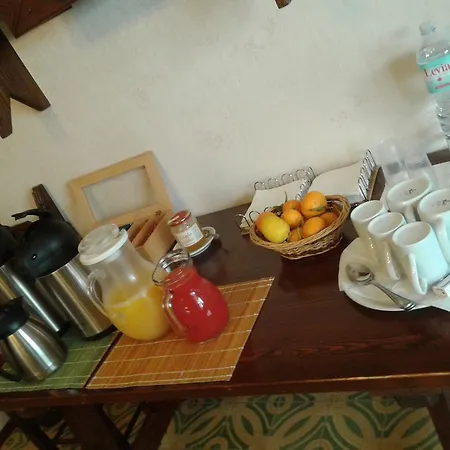 Domu'e Luna Couette-café 2*