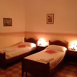 Domu'e Luna Bed & Breakfast Lunamatrona
