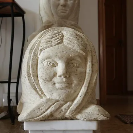 Domu'e Luna Lunamatrona