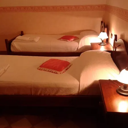 住宿加早餐酒店 Domu'e Luna Lunamatrona