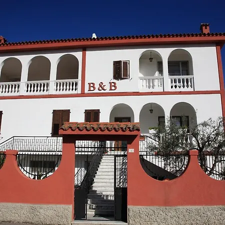 Bed and breakfast Domu'e Luna