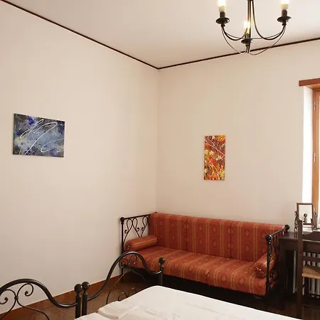 Bed & Breakfast Domu'e Luna Lunamatrona