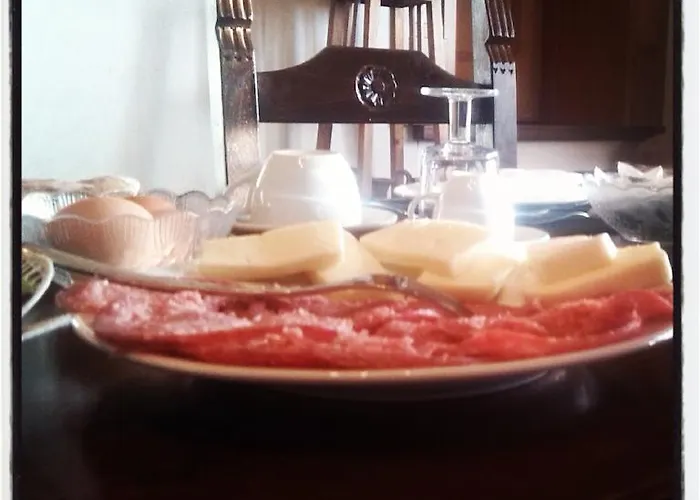 Domu'e Luna ベッド・アンド・ブレックファスト 2*